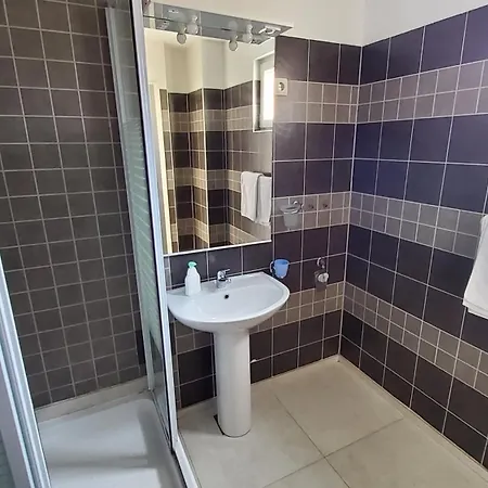 Apartment Holidays 8 *